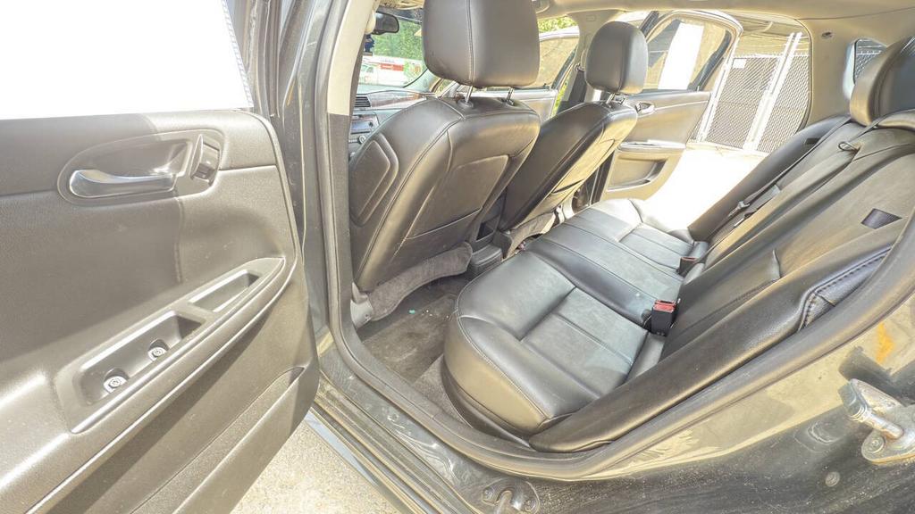 2013 Chevrolet Impala LTZ - Photo 14