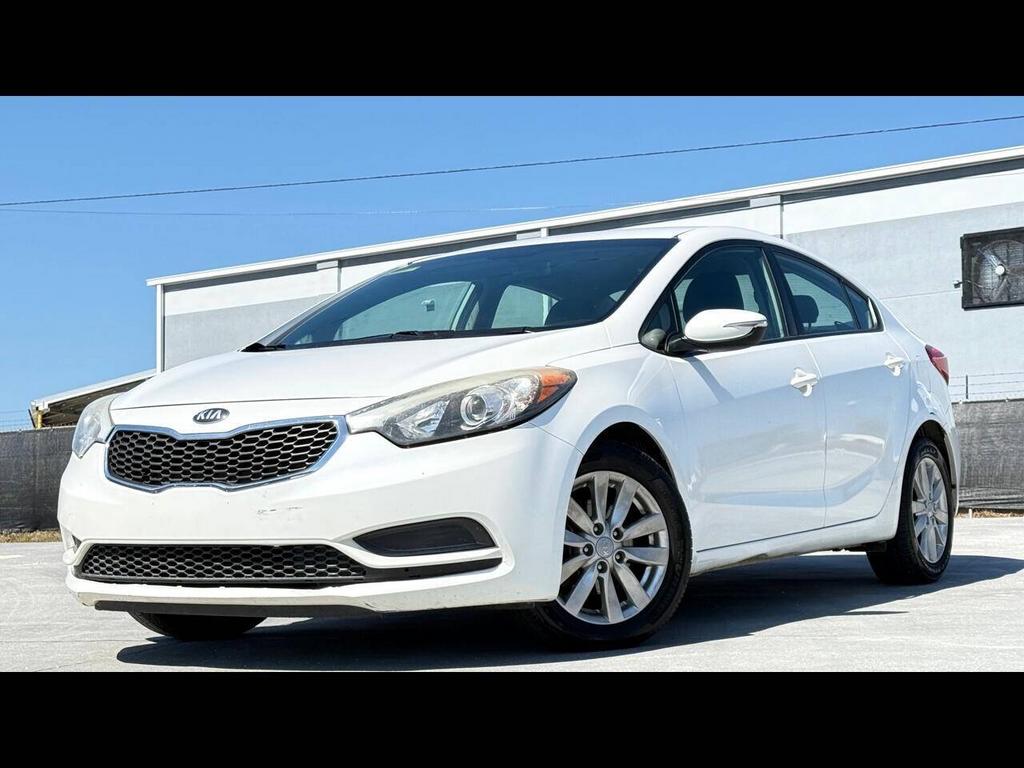 2014 Kia Forte LX AT's photo