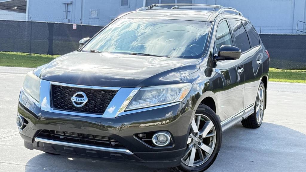 2015 Nissan Pathfinder Platinum 4WD's photo