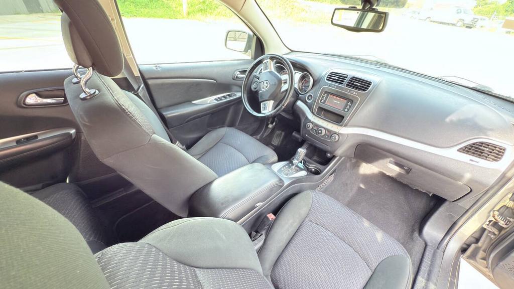 2012 Dodge Journey SXT - Photo 14