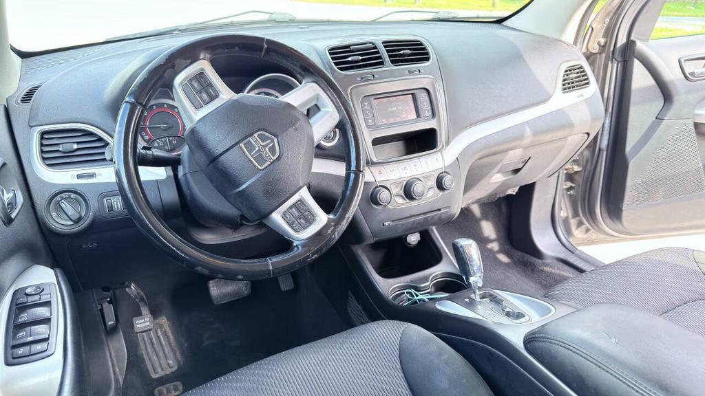 2012 Dodge Journey SXT - Photo 11