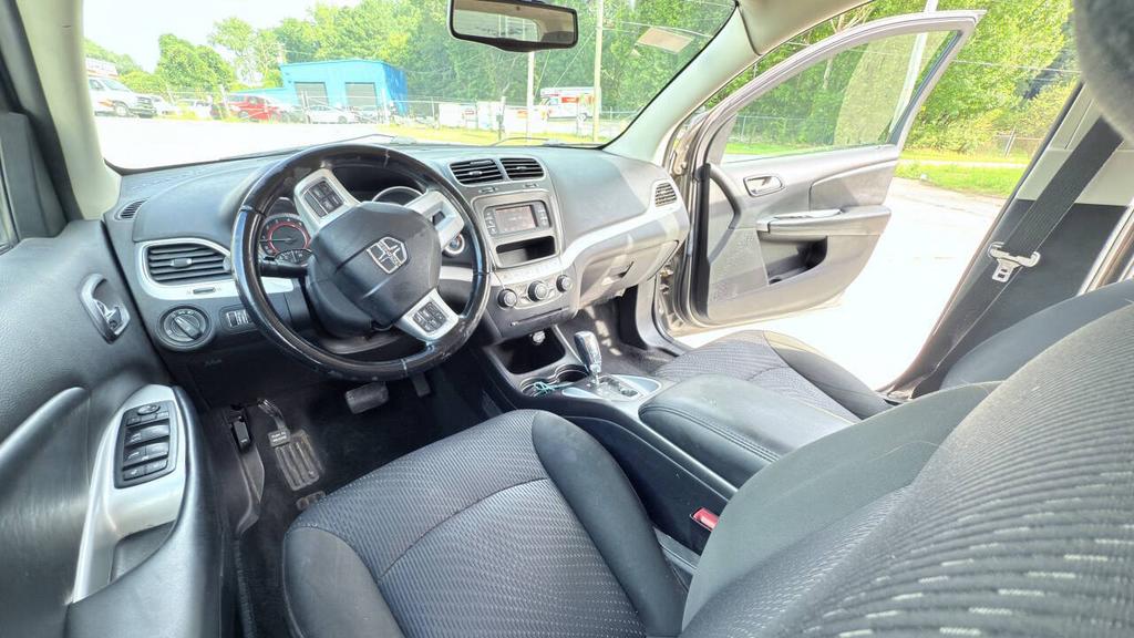 2012 Dodge Journey SXT - Photo 12