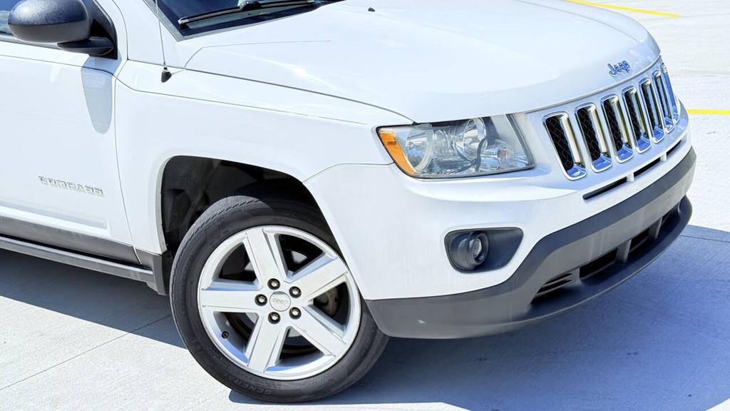 2011 Jeep Compass Limited - Photo 24