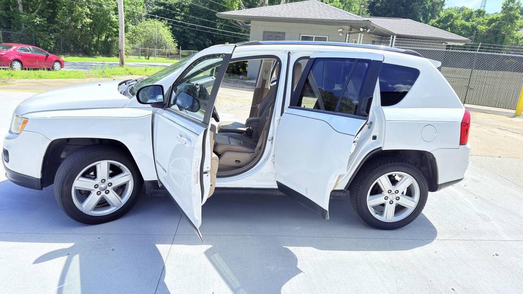 2011 Jeep Compass Limited - Photo 8
