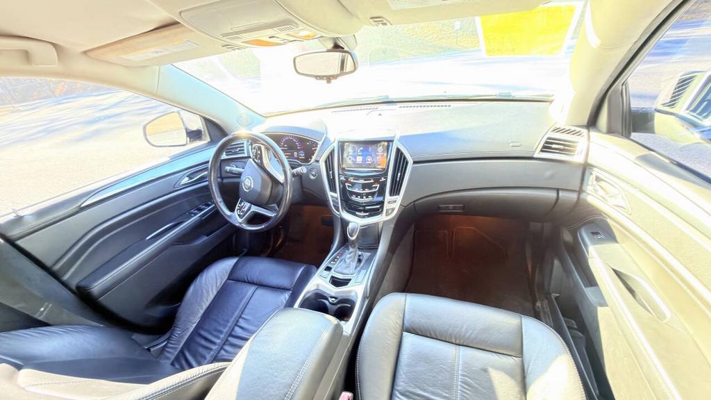 2014 Cadillac SRX Base - Photo 17
