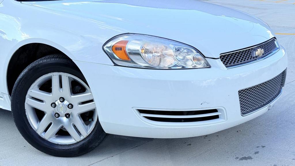 2012 Chevrolet Impala LT - Photo 25