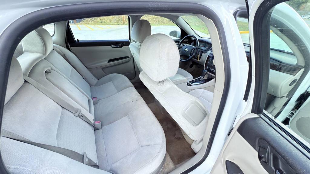2012 Chevrolet Impala LT - Photo 15